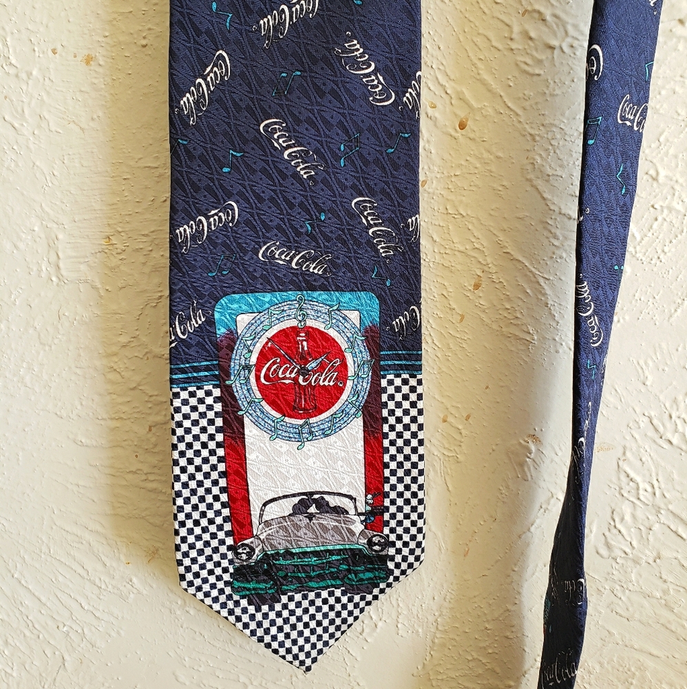 Vintage Coca-Cola retro car tie